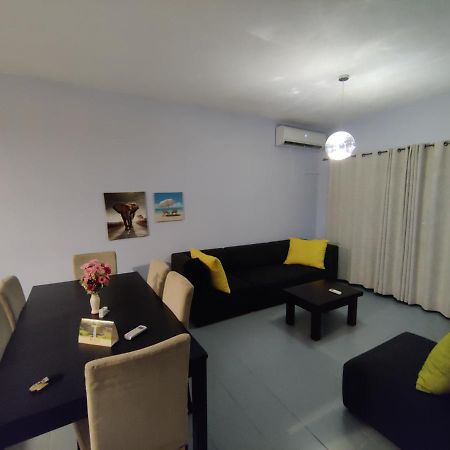 Ashiana Oceanside Apartment Flic-en-Flacq Exterior foto